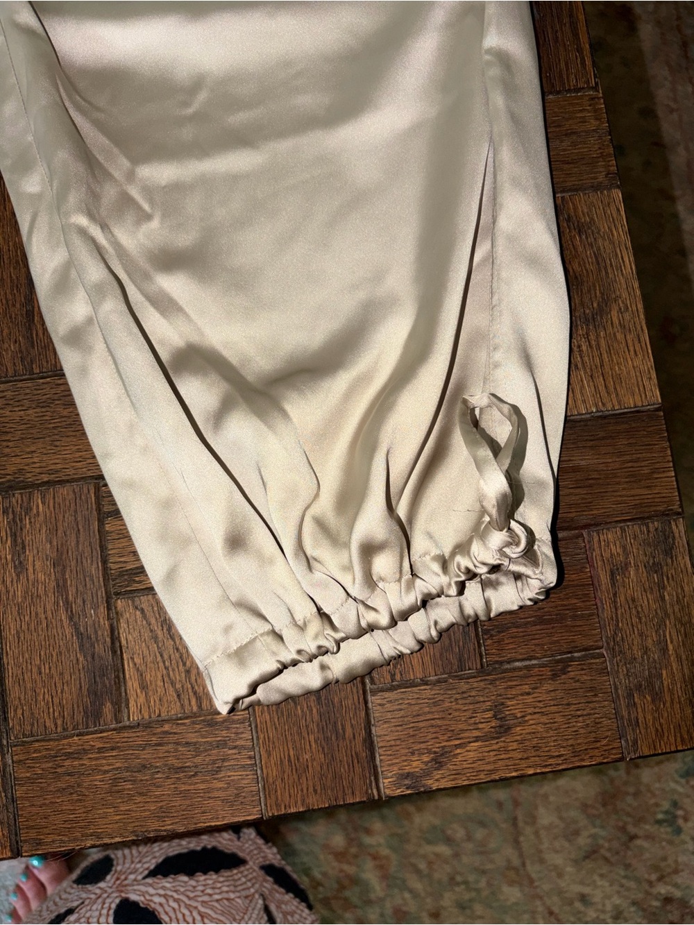 Banana Republic NWT Satin Parachute Pants snap silky champagne new xs - Picture 4 of 7